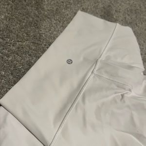 Like new white Lululemon wunderunders
